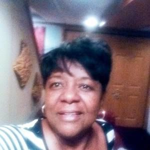 Meet your Posher, Gloria